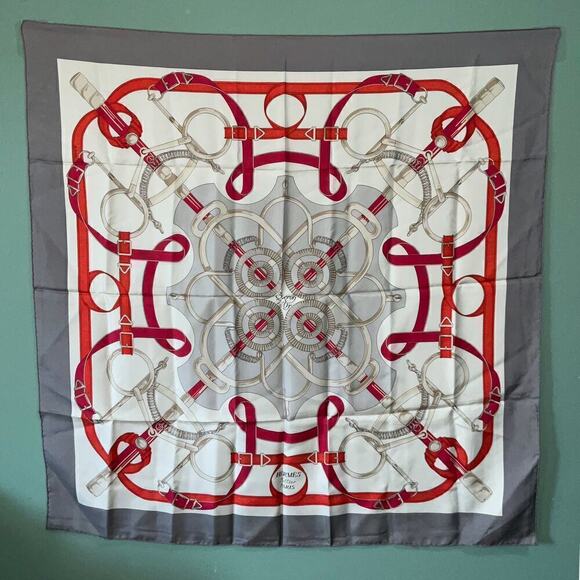 HERMES Carre "Eperon d’or" Silk Gray White Red 100% Silk Scarf 90cm Square - Picture 16 of 16